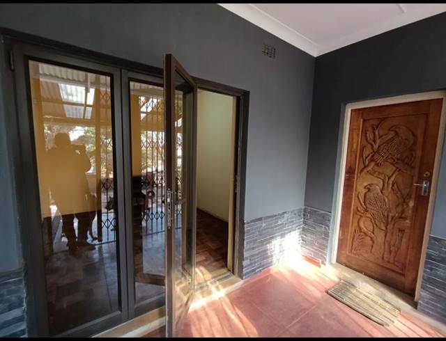 3 BEDROOM HOUSE FOR SALE IN LYDENBURG
